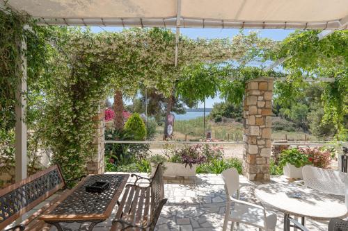 View, Oskars Studios & Apartments in Lassi