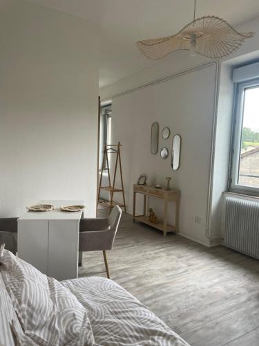 Létesítmények, La parenthèse dorée Studio à saint bel (La parenthese doree Studio a saint bel) in L'Arbresle
