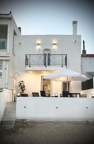 Seaside Luxury Komi Beach Villa gîte à louer Ágios Ioánnis