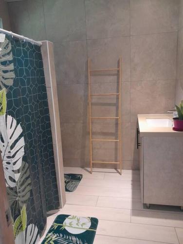 ห้องน้ำ, Fare Hanihei in เทไวโต