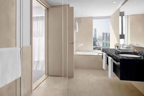 room detail thumbnail 2