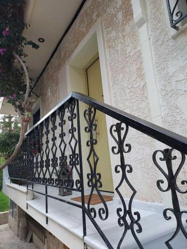 Sunny studio near metro, Athen (Foto 4)