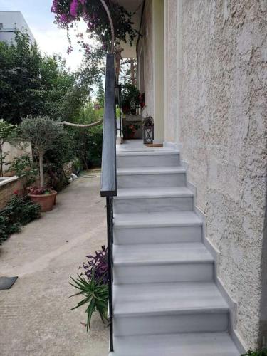 Sunny studio near metro, Athen (Foto 8)