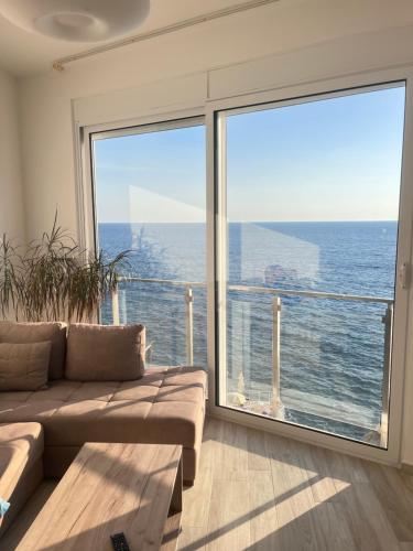 Nautilus apartment