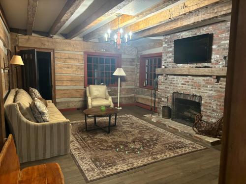 Farmhouse Cabin in 阿什蘭