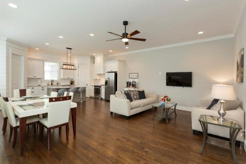 Modern Vacation Home in Heart of Nashville in Nashville, USA