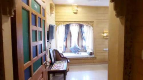 Deluxe Double Room (2 Adults + 1 Child) image 3