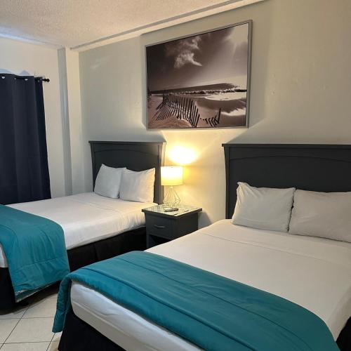 Ocean Front Casablanca Studios with FULL KITCHENS & Beach access By BL Rentals - image 13