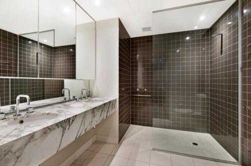 Freshwater Place - 2 Identical, 3-Bedroom Apts, Melbourne