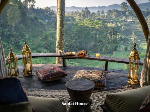 สภาพแวดล้อมโดยรอบ, คามายา บาหลี (Camaya Bali) in เบซากีห์