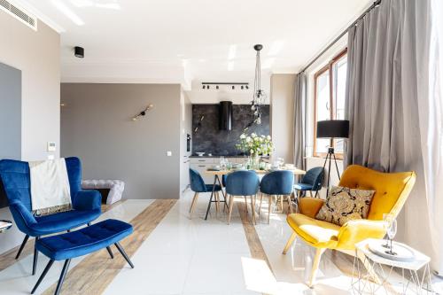Superior Apartment with City View