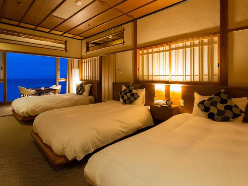 淡路夢泉景Japanese-Style Triple Room - Non-Smoking (4th-5th Floor)