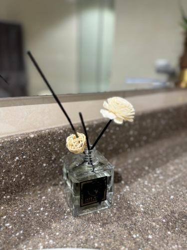 Luxury Corniche Residence 2 BHK pool gym wifi sea front Luxury Corniche Residence 2 BHK pool gym wifi sea front