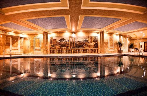 590322445 Multi Grand Pharaon Hotel