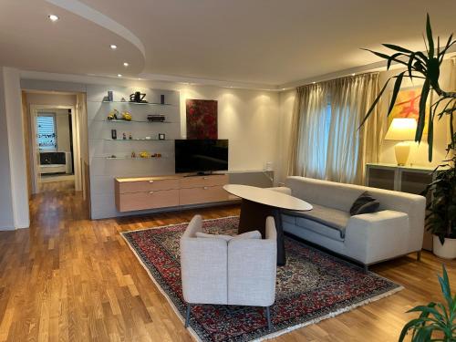 Three-Bedroom Apartment image 4