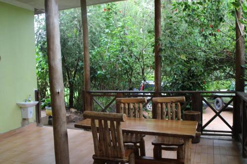 Iekārtas, Kibale Eco-Home in Kibale