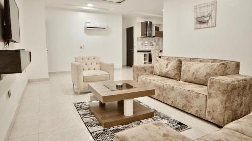 247 Luxury Hotel & Apartment Ajah, Лекки