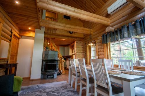 Tahkon Hovimäenraitti 5B (Tahkon Hovimaenraitti 5B) in Nilsia