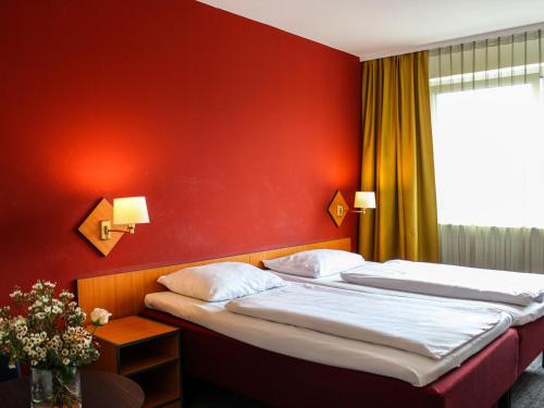 Good Morning + Berlin City East - image 4