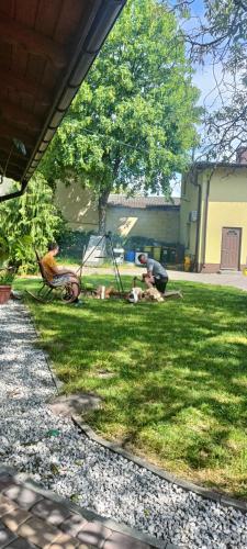 A környék, Sami Swoi Kluki 42 in Belchatow