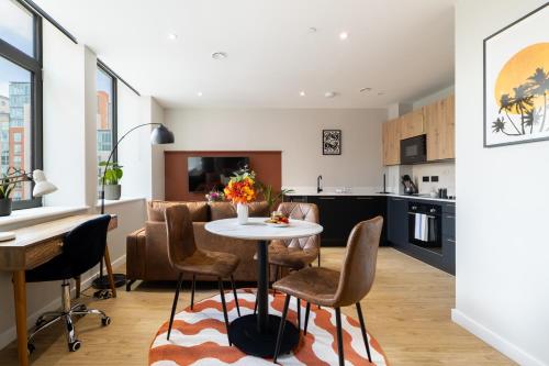 Stay Kula Birmingham - New Street Station near Symphony Terem