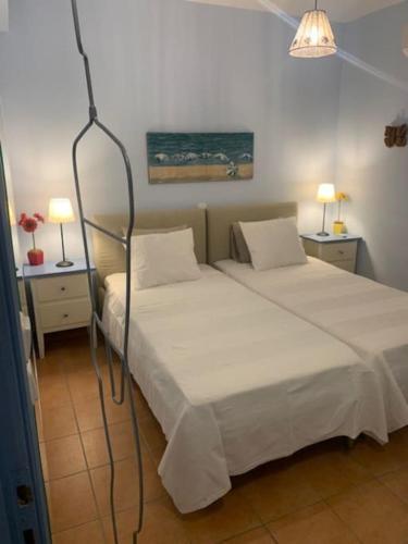 Villa Lida Spetses - Private Pool - Tap to explore photos