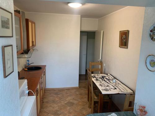 K84, Nice 2- bedroom apartment - 2 big beds 1 single bed, Tartu (foto 4)