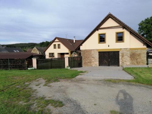 Apartma 1 Ubytovani u kostela, SEDLO in Lásenice