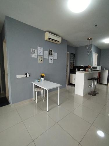 Kitchen, THE FAMILY HOMESTAY@UNIV360 PLACE,SERDANG near Universiti Putra Malaysia