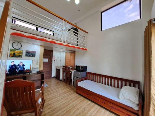 2 double beds, 3 twin beds