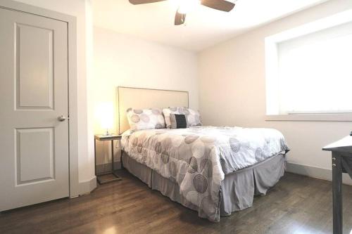 Luxurway Renovated Private Home 4bedrooms 3baths Luxurway Renovated Private Home 4bedrooms 3baths