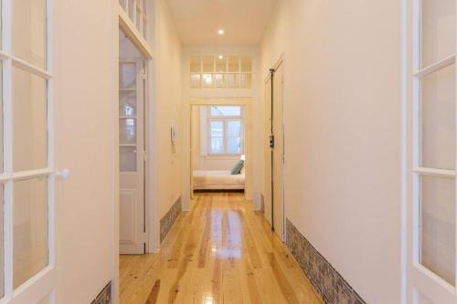 Chiado Apartment - Holiday Rental in Lisbon - image 13