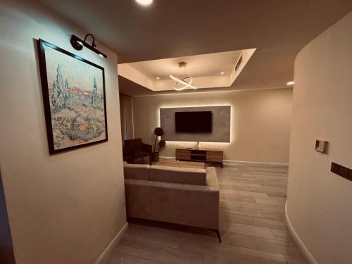 Margalla Facing Corner 2 Bedroom Suite in Centaurus - image 10