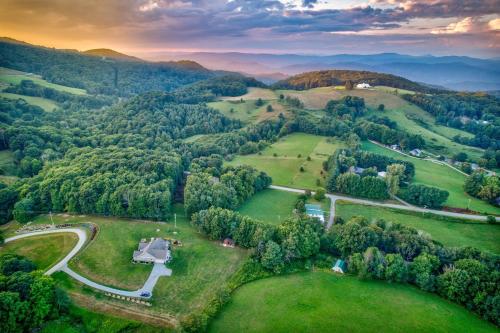 Peace of Heaven in Beech Mountain, USA