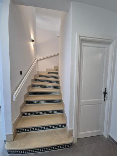 Maison moderne avec Piscine et accès plage - Résidence Jinen Hammamet