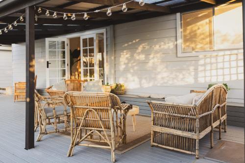 Halcyon Days your perfect getaway Sunday late check out, pet friendly!