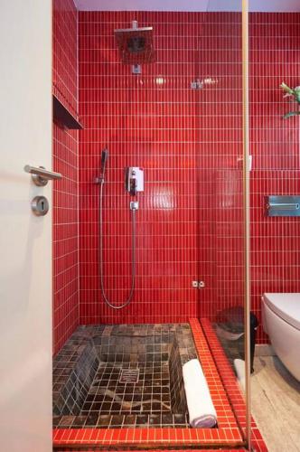Central Holiday Home - image 13