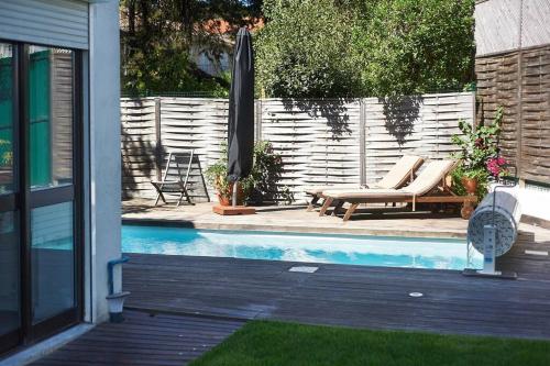 Central Holiday Home - image 2