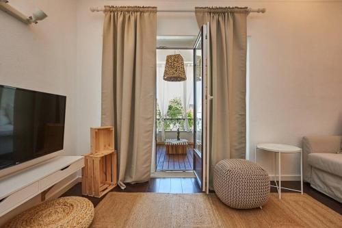 Central Oasis Apartment - image 12