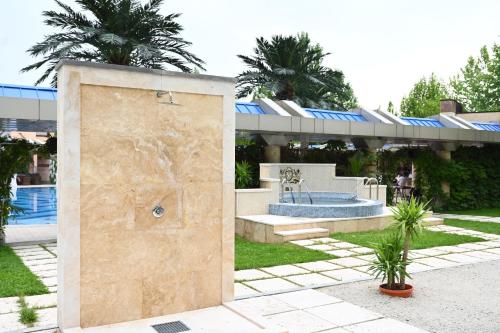 590381194 Multi Grand Pharaon Hotel