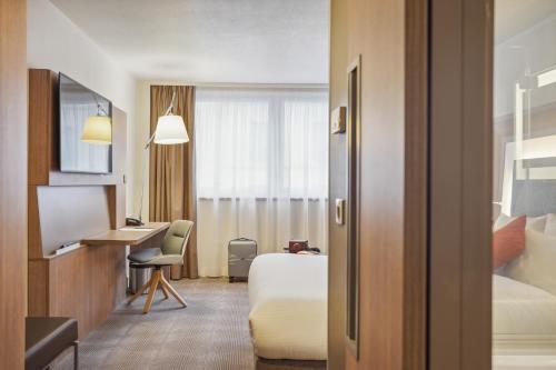 room detail thumbnail 0