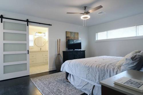 Luxurway Private Home 4bedroom 3bath, HomeOffice in Houston, USA