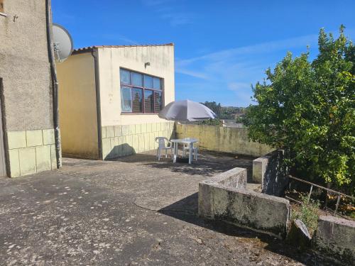 CASA do MURO VELHO in คอนเด็กซา อา โนวา