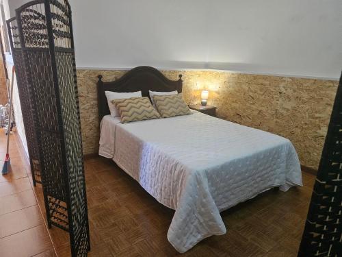 CASA do MURO VELHO in คอนเด็กซา อา โนวา