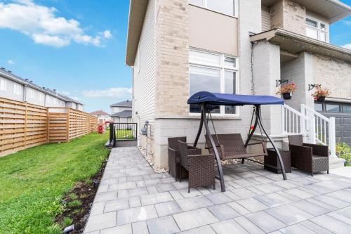 บริการและสิ่งอำนวยความสะดวก, Cozy and Private Basement Suite with All Amenities in คาร์ลตัน เพลซ (ออนตาริโอ)