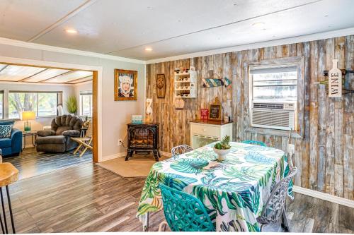 Lake Granbury Home with Shared Dock and Kayaks! in Granbury, USA