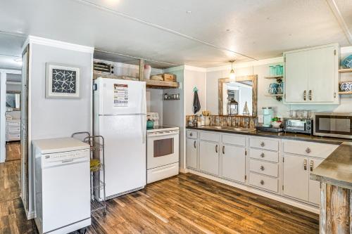 Lake Granbury Home with Shared Dock and Kayaks! in Granbury, USA