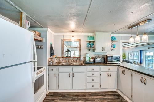 Lake Granbury Home with Shared Dock and Kayaks! in Granbury, USA