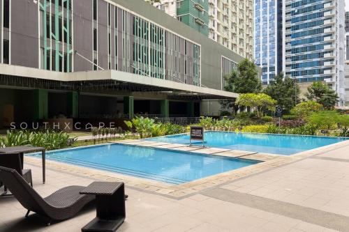 Furnished Studio in Avida Towers Riala, Cebu IT Park with Pool View, WiFi, Netflix and More