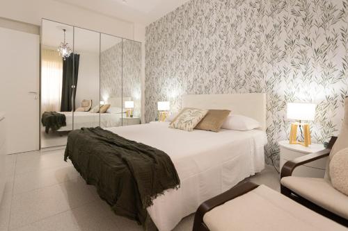 Carlotta Stylish Apartment Close Tiburtina Station, Rzym